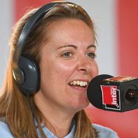 "Je peux vous indiquer le trajet jusqu'au bureau de la direction" : Pour sa première à 9h46 sur France Inter, Charline Vanhoenacker ironise sur l'affaire Guillaume Meurice