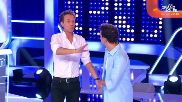 "En fait, ta première, c'est demain" : Successeur de Cyril Féraud, Théo Curin apparaît par surprise dans sa dernière de "Slam"