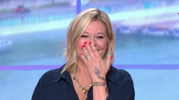 "C'est un désastre" : Première boulette et premier fou rire pour Flavie Flament et Julien Arnaud dans "Télématin" sur France 2