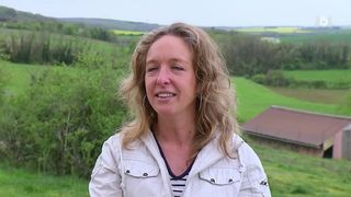 "C'est la façon dont c'est monté qui joue" : Une agricultrice de "L'amour est dans le pré" réagit aux critiques et pointe du doigt le montage de l'émission