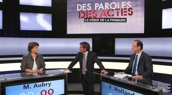 David Pujadas arbitre le débat entre Martine Aubry et François Hollande, le 12 octobre 2011 sur France 2