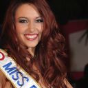 Miss France 2012, Delphine Wespiser, sur le tapis rouge des "NRJ Music Awards 2012". 