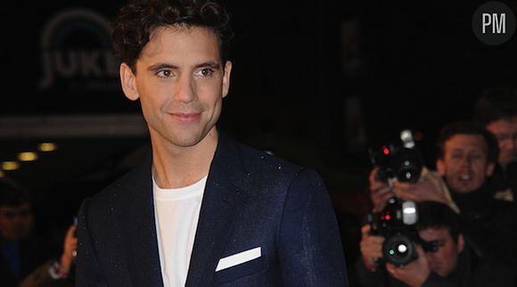 Mika sur le tapis rouge des "NRJ Music Awards 2012".