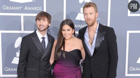 Lady Antebellum sur le tapis rouge des Grammy Awards 2012