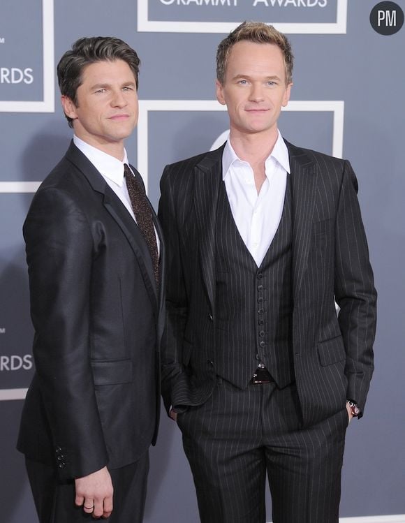 David Burtka et Neil Patrick Harris sur le tapis rouge des Grammy Awards 2012