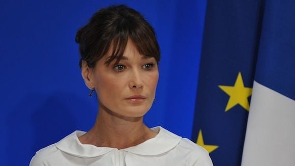 La statue à l'effigie de Carla Bruni-Sarkozy érigée à Nogent-sur-Marne