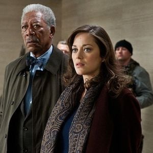 Marion Cotillard "se fout" des critiques sur sa célèbre scène dans "The Dark Knight Rises"