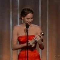 Golden Globes : Jennifer Lawrence s'explique suite à sa "blague" sur Meryl Streep