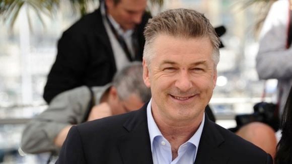 Le compte Twitter d'Alec Baldwin rétabli après une série de tweets injurieux