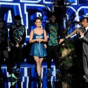 TF1 et NRJ présentent leurs excuses à Katy Perry