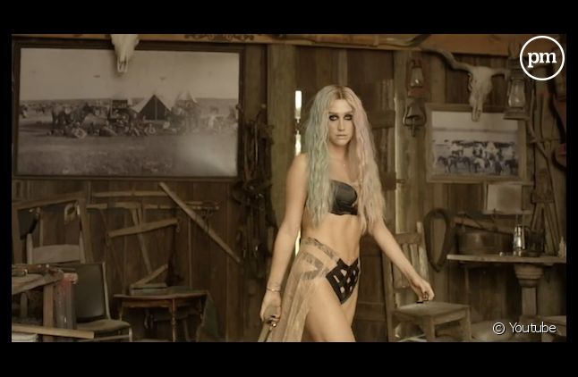Kesha dans le clip de "Timber"