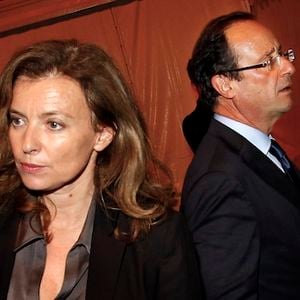 L'Elysée officialise la rupture de François Hollande et Valérie Trierweiler