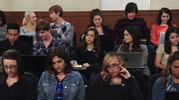Audiences US : "How I Met Your Mother" en hausse pour son 200e épisode, "Following" chute