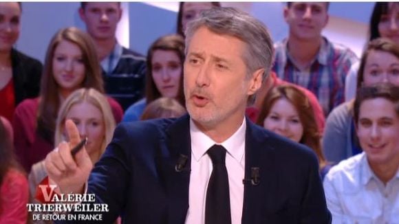 Antoine de Caunes sur le plateau du "Grand Journal" hier soir