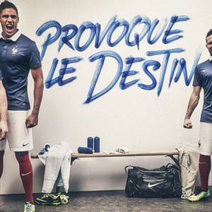 Le maillot de l'équipe de France de football.