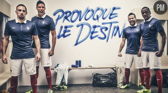 Le maillot de l'équipe de France de football.