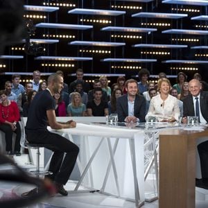 "Le Grand Journal", produit par KM (Renaud Le Van Kim).