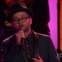 Josh Kaufman reprend "Signed, Sealed, Delivered, I'm Yours" lors de la finale de "The Voice" US saison 6