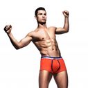 Pub : Trop imposant, le paquet de Cristiano Ronaldo a dû être photoshopé