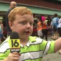 "Apparently Kid", le jeune garçon devenu star du web en une interview