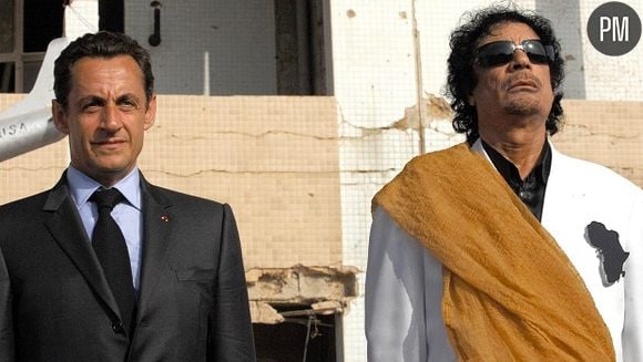 Nicolas Sarkozy et Mouammar Kadhafi en 2007