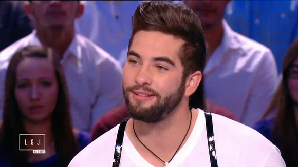 Kendji Girac réagit aux blagues de Jeff Panacloc aux NRJ Music Awards