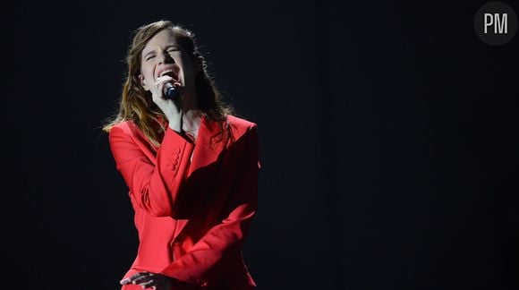 Christine and the Queens sur la scène des Victoires de la musique