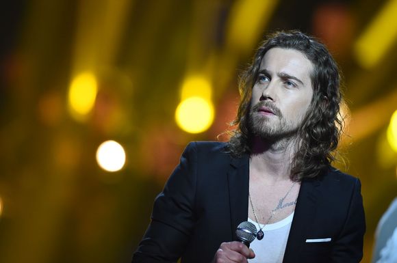 Julien Doré sacré meilleur artiste masculin aux Victoires de la Musique 2015