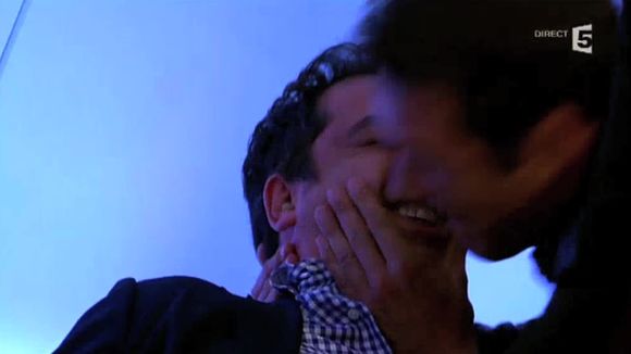 Patrick Cohen et Nicolas Bedos, dans "C à vous".