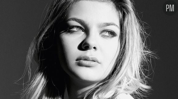 Louane en tête des charts français