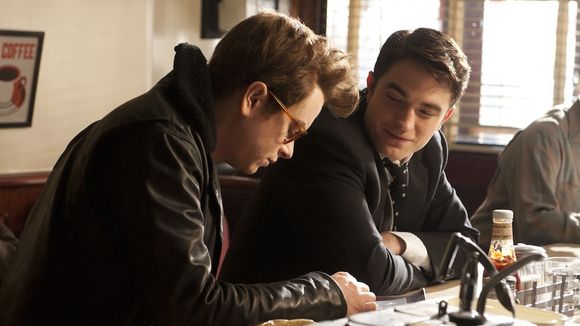 Bande-annonce de "Life" : Robert Pattinson se retrouve face à James Dean