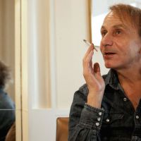 Michel Houellebecq : "Pourchassé" par une journaliste, il menace "Le Monde" de poursuites