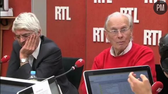 Claude Cabanes, ici à droite dans le studio de RTL