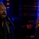 Mylène Farmer et Sting chantent "Stolen Car" dans le "Tonight Show" de Jimmy Fallon