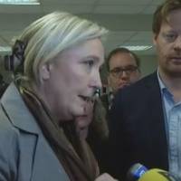 Marine Le Pen : "Dany Boon n'a pas de leçon de morale à donner"