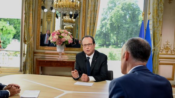 Audiences 14 juillet : TF1 et France 2 au coude-à-coude le matin, François Hollande plus suivi sur TF1