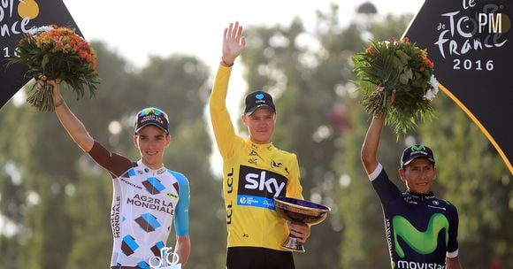 Chris Froome, Romain Bardet et Nairo Quintana hier sur les Champs-Elysées