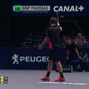 Stan Wawrinka recadre Jean-Vincent Placé en plein match de tennis