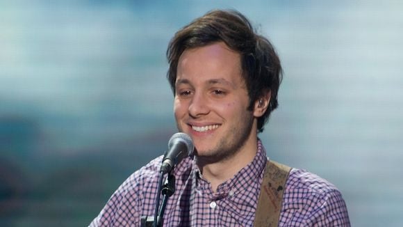 Disques : Vianney dépasse M. Pokora, Ed Sheeran plus fort que les Enfoirés