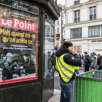 Gilets jaunes : 34 SDJ dénoncent les violences contre les journalistes