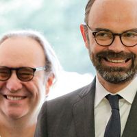 Edouard Philippe remporte le prix de l'humour politique grâce à ses "emmerdes"