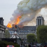 Une mini-série sur l'incendie de Notre-Dame en préparation