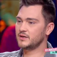 Jeff Panacloc ému aux larmes dans "Ca ne sortira pas d'ici" sur France 2