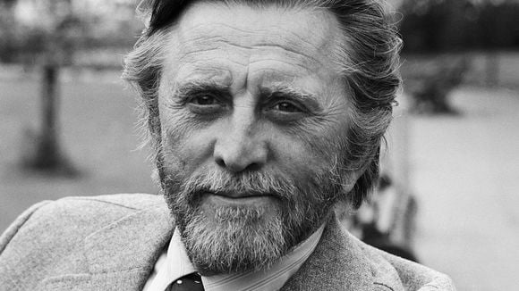 Mort de Kirk Douglas : Les chaînes bouleversent leur programmation (MAJ)