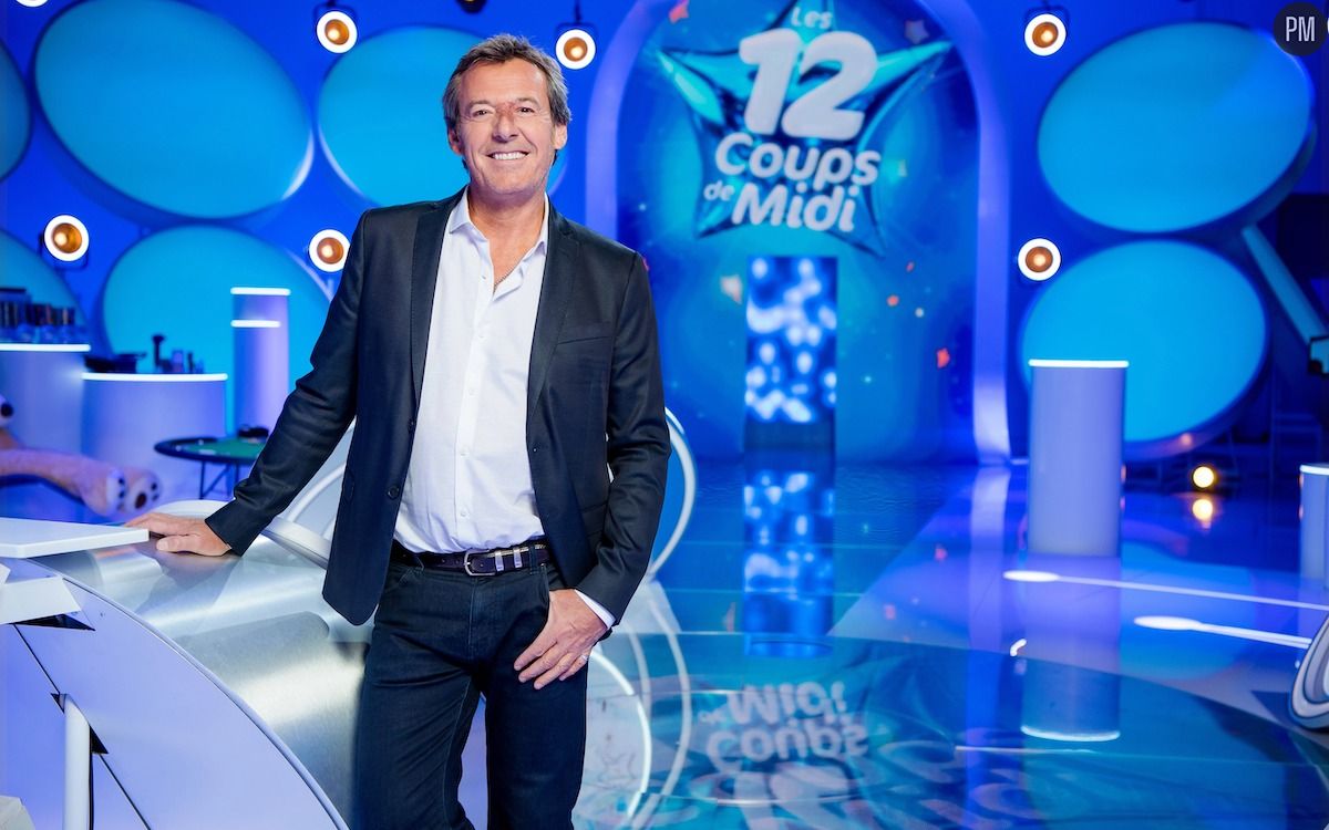 Photo : Jean-Luc Reichmann sur le plateau des "Douze coups de midi" -  Puremédias