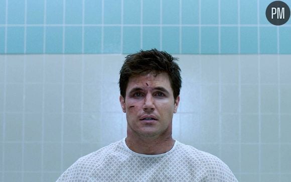 Robbie Amell dans "Upload"