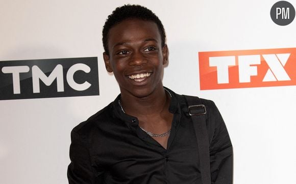 Azize Diabaté au cast d'"Ici tout commence"