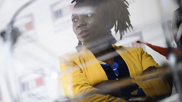 Danièle Obono en esclave dans "Valeurs actuelles" : La députée dénonce le racisme du magazine