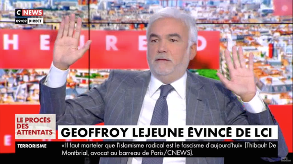 Pascal Praud critique vivement la décision de LCI d'écarter Geoffroy Lejeune de son antenne.