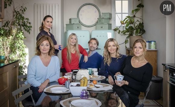 Carole Dechantre, Macha Polikarpova, Hélène Rollès, Patrick Puydebat, Laure Guibert et Laly Meignan.